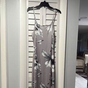 Elegant Gray Floral Women's Dress